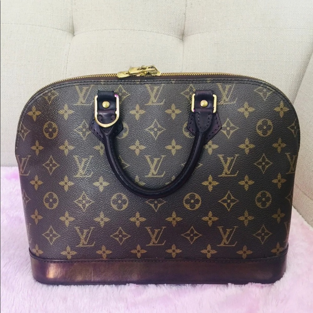 Louis Vuitton Alma Pm Monogram Handbag
